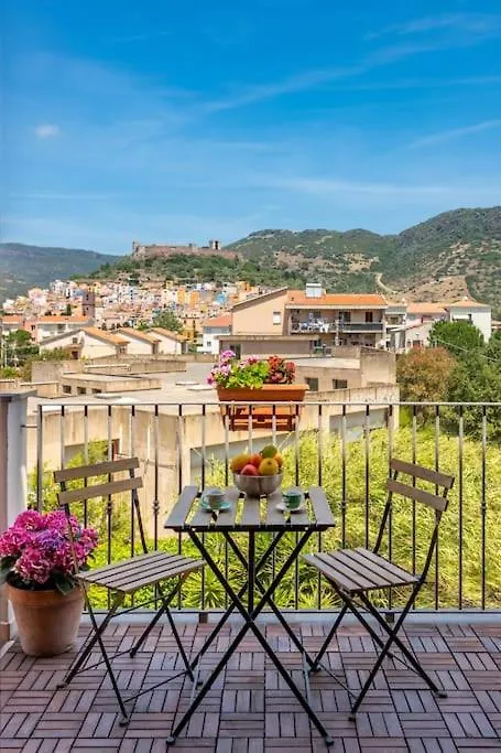 公寓 博萨Terrace With Castle View公寓