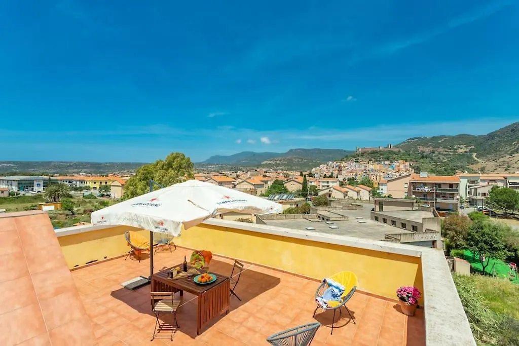 公寓 博萨Terrace With Castle View公寓